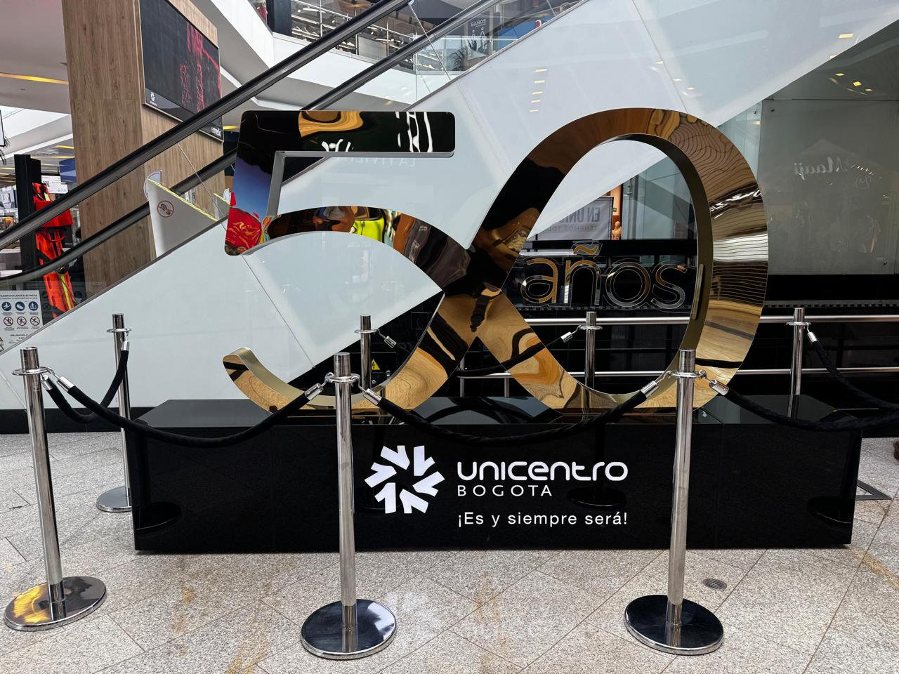 Instalación de los 50 años de Unicentro Bogotá